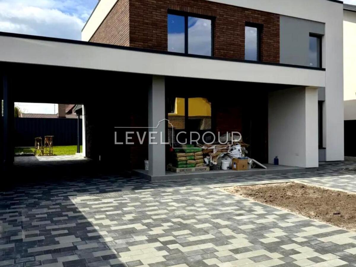 ������ �������(150�2) ����� � Osocor Residence ���� 1