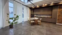 Пропонуємо чудовий будинок на Осокорках з сучасним ремонтом та усіма зручностями! фото 6 Пропонуємо чудовий будинок на Осокорках з сучасним ремонтом та усіма зручностями! фото 6