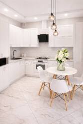 ���������������� �������� 170 �² � ���������� �������: 6 �����, ������ � ������� �� ������� ��� ���� ���� 1