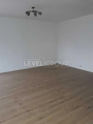 ����� ������� 210�2 � ������������� ���.��������� 700 ��� ������� ���� 3