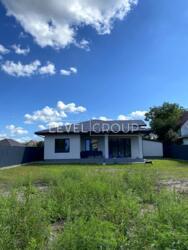 с.Підгірці - 1поверховий будинок (126 кв) та гараж 28 кв ( загальна площа 154кв).Ділянка 10 соток. фото 3 с.Підгірці - 1поверховий будинок (126 кв) та гараж 28 кв ( загальна площа 154кв).Ділянка 10 соток. фото 3