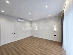 ������� 230 �2 �������� ��� ������ ������ �. ˳����� 3 �� ��������. ���� 15