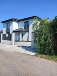 ����� 2 ���������� ������� � �������, ������ 8 �����. ���� 1