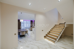 Продаж будинку за ексклюзивним дизайнерським проектом з генератором Осокорки, Вишеньки 210м2 фото 7 Продаж будинку за ексклюзивним дизайнерським проектом з генератором Осокорки, Вишеньки 210м2 фото 7