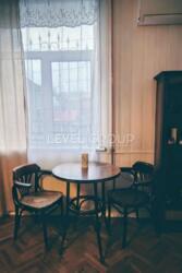 Ексклюзивний будинок з приватною ділянкою, садом, ставком та власним укриттям на Русанівських Садах фото 14 Ексклюзивний будинок з приватною ділянкою, садом, ставком та власним укриттям на Русанівських Садах фото 14