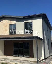 ������ 2 ����������� �������� � ������� �� 3 �����, 150 �2, 4 ������, �� ���. 54-� ������ ���� 6