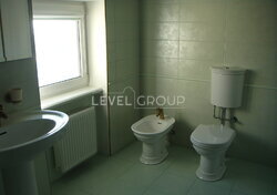 ������ ������� � ��������, ���. ����������, 147, ���� '������'�' �� 800�. ���� 30