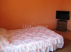 ������ 2 ����������� ������� � ������� �� 18 �����, 250 ��. �, 9 �����, �� ���. ����� ������������ 23 ���� 4