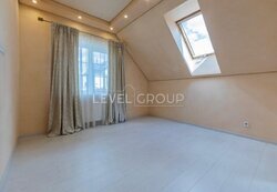 ������ 2 ����������� ������� � �������� � ������� �� 7 �����, 220 ��. �, 7 �����, �� ���. ������ 6 ���� 8