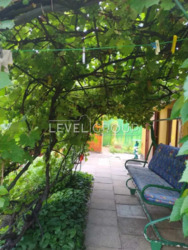 Продаж: Затишна Дача з Утепленням у с. Ровжі, Кооператив 'Дружба' 🏡 фото 18 Продаж: Затишна Дача з Утепленням у с. Ровжі, Кооператив 'Дружба' 🏡 фото 18