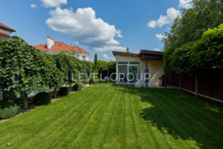           'Grand Villas.  6
