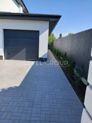 ����� 2 ���������� ������� � �������, ������ 8 �����. ���� 7