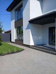 ����� 2 ���������� ������� � �������, ������ 8 �����. ���� 5