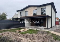 ������ 2 ����������� �������� � ������� �� 3 �����, 150 �2, 4 ������, �� ���. 54-� ������ ���� 11