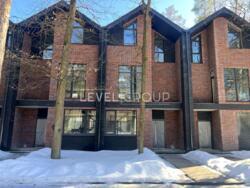 ������������ �������� � ����-������ - ��������� ����! ���. ˳����, 81�, �� �������� Forest Lane ���� 1