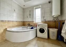 ������, ���������������. ������������ - 2 ������� (�������� � ���������) + ����� ������� �� 12-�� ������: ���� 18