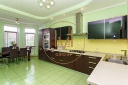 ������� 230�2 � �. ��� �������, 10�� �� �.��� ���� 3