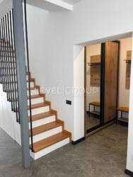 ������ ������� 120 ��.� � �� '������������ 1' �������. ̳����� ���� 20