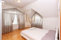 ������� 230�2 � �. ��� �������, 10�� �� �.��� ���� 7