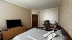 .  ( )  4- (220) ĳ 10    8