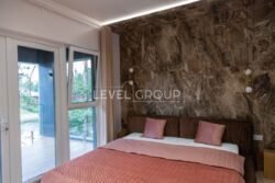         Riviera Village.  18