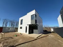     ! !  10