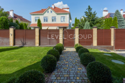           'Grand Villas.  11