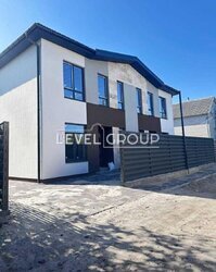 ������ 2 ����������� �������� � ������� �� 3 �����, 150 �2, 4 ������, �� ���. 54-� ������ ���� 8