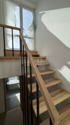 Country Townhouse .    13