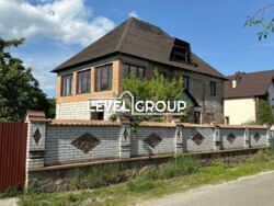 Продається будинок у селі Таценки, по Обухівській трасі. В ЦЕНТРІ СЕЛА. фото 3 Продається будинок у селі Таценки, по Обухівській трасі. В ЦЕНТРІ СЕЛА. фото 3