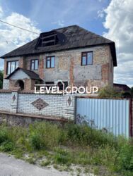 Продається будинок у селі Таценки, по Обухівській трасі. В ЦЕНТРІ СЕЛА. фото 2 Продається будинок у селі Таценки, по Обухівській трасі. В ЦЕНТРІ СЕЛА. фото 2