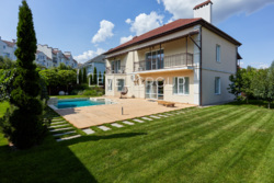           'Grand Villas.  3