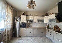 �������, 12 �����, ��������, ����������� �����, ���. ������, 11� ���� 22