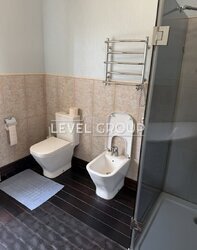 Продаж 2 поверхового будинку з гаражем і ділянкою на 30 соток фото 8 Продаж 2 поверхового будинку з гаражем і ділянкою на 30 соток фото 8