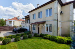           'Grand Villas.  12