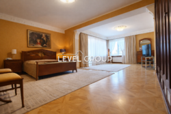 ������ 3 ����������� ������� ������� � ������� �� 45 �����, 700 ��. �, 5 �����, �� ������������ ���� 15