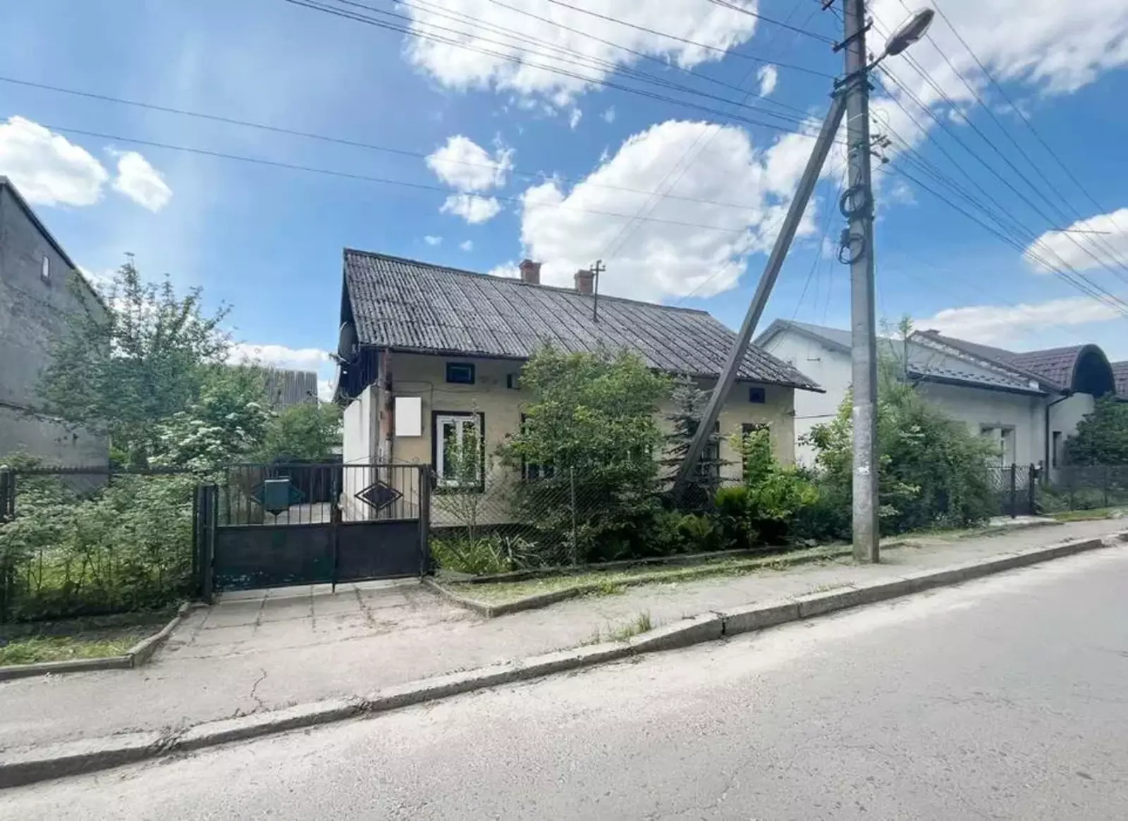 Продаж будинку по вул. Олесницького (р-н парку) фото 1 Продаж будинку по вул. Олесницького (р-н парку) фото 1