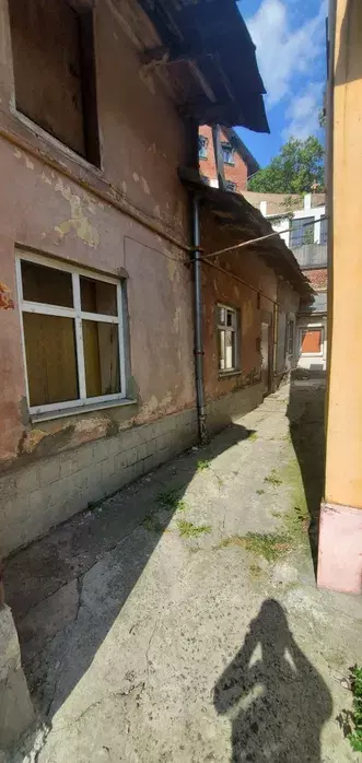 Продаж будинку в центрі Львова під ремонт фото 1 Продаж будинку в центрі Львова під ремонт фото 1