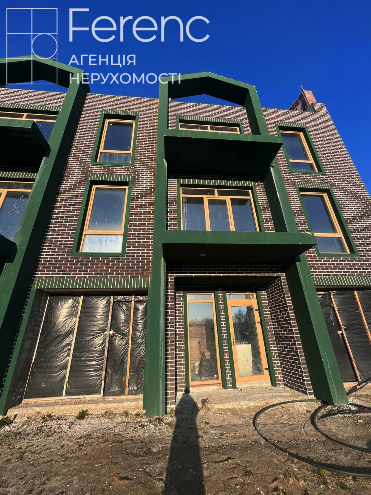 Продаж котеджу в Бірках, 280 квадратних метрів + 3 сот фото 1 Продаж котеджу в Бірках, 280 квадратних метрів + 3 сот фото 1