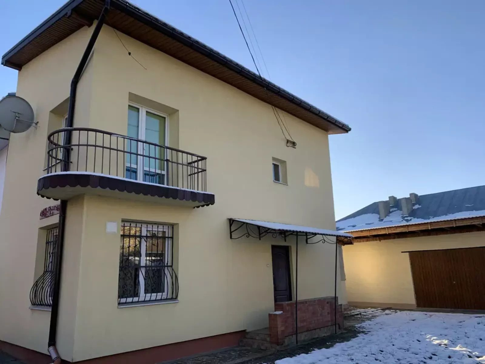 Пропоную Вашій увазі продаж 1/2 будинку на затишній вулиці Бандрівська фото 1 Пропоную Вашій увазі продаж 1/2 будинку на затишній вулиці Бандрівська фото 1