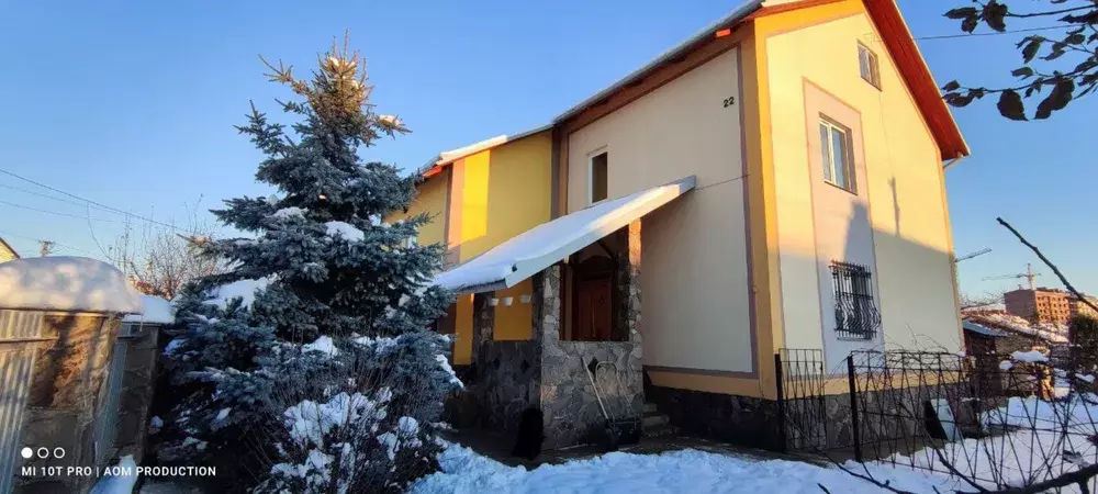 Продаж особняка у Винниках по вул.Огієнка фото 1 Продаж особняка у Винниках по вул.Огієнка фото 1