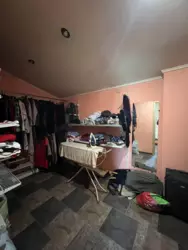    .  ,   8