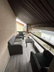       ,    13