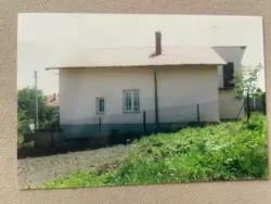  , . , 10   (  )  2