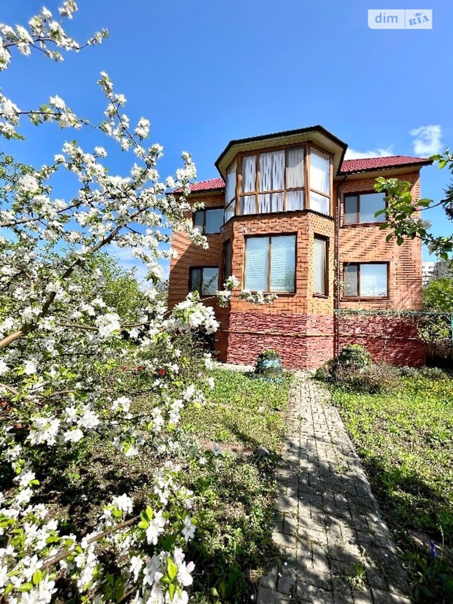 Продаж 2 поверхового будинку веранда і ділянкою на 12 соток, 310 кв. м, 6 кімнат, на вул. Гонти фото 1 Продаж 2 поверхового будинку веранда і ділянкою на 12 соток, 310 кв. м, 6 кімнат, на вул. Гонти фото 1