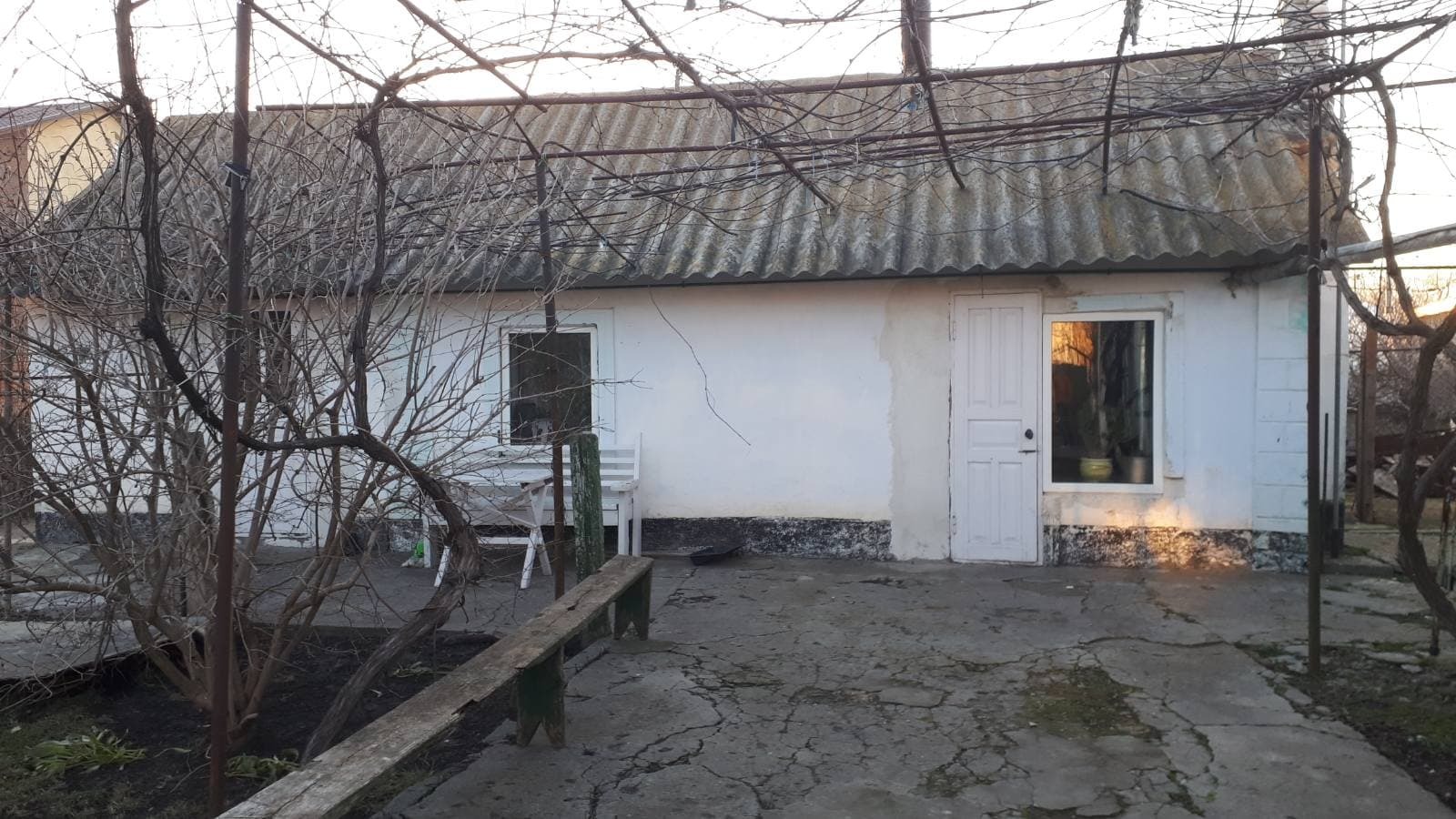 Будинок в центрі Молодіжного з великою ділянкою землі. фото 1 Будинок в центрі Молодіжного з великою ділянкою землі. фото 1