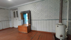 Продаж одноповерхового будинку з гарной локацією в с.Малодолинське фото 3 Продаж одноповерхового будинку з гарной локацією в с.Малодолинське фото 3