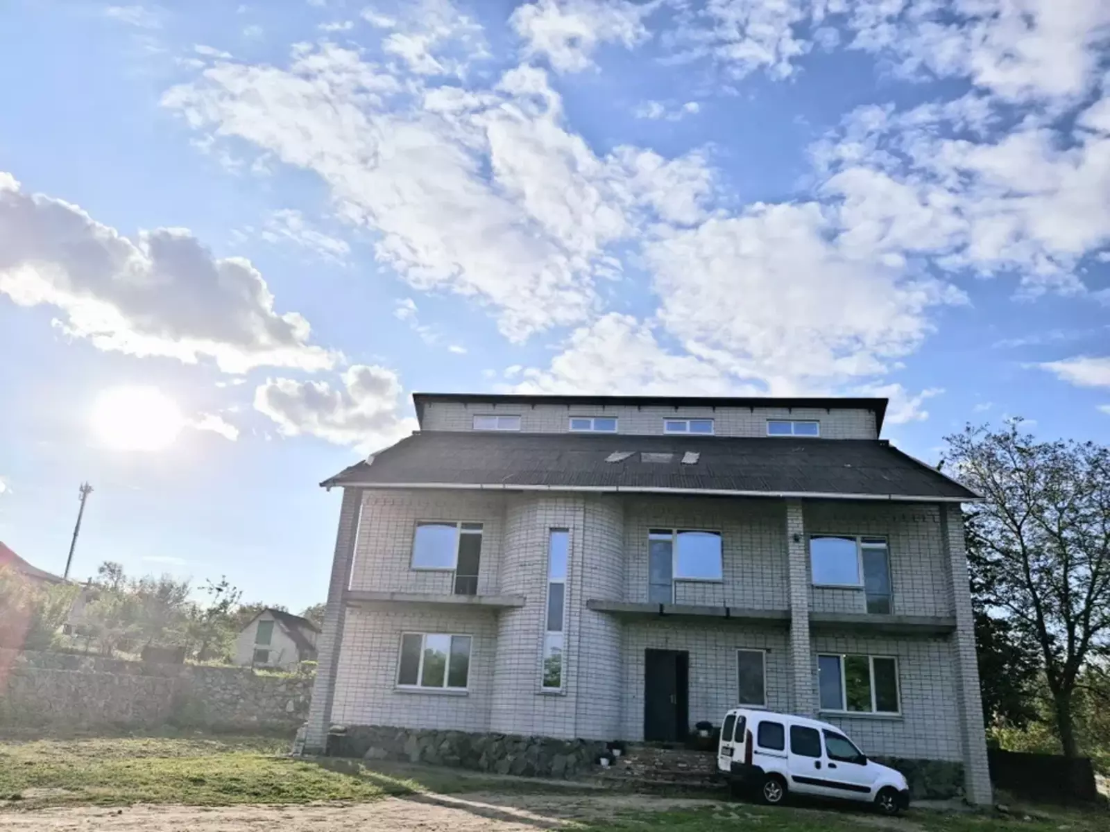 Днепр, Краснополье, 350 м. кв. ул. Высокогорная. фото 1 Днепр, Краснополье, 350 м. кв. ул. Высокогорная. фото 1