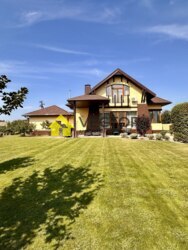 Пропонується до продажу капітальний будинок 2016 року забудови за польським індивідуальним проєктом фото 4 Пропонується до продажу капітальний будинок 2016 року забудови за польським індивідуальним проєктом фото 4