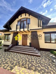 Пропонується до продажу капітальний будинок 2016 року забудови за польським індивідуальним проєктом фото 22 Пропонується до продажу капітальний будинок 2016 року забудови за польським індивідуальним проєктом фото 22